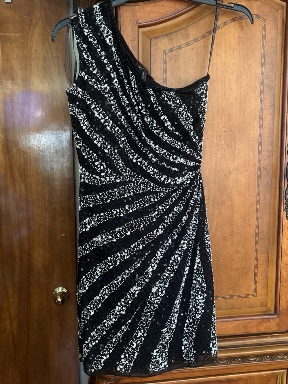 Camille La Vie Black and Silver Sequin One-Shoulder Cocktail Dress size 4